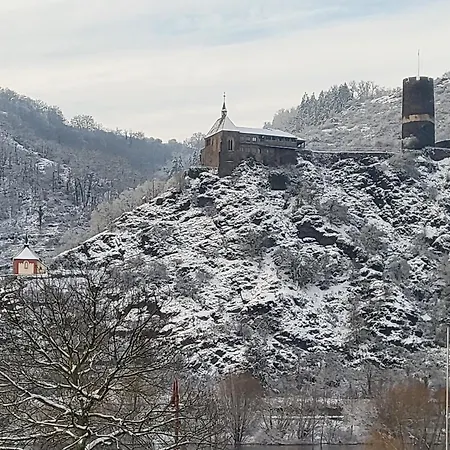 Burgener Burgblick * Burgen (Mayen-Koblenz)